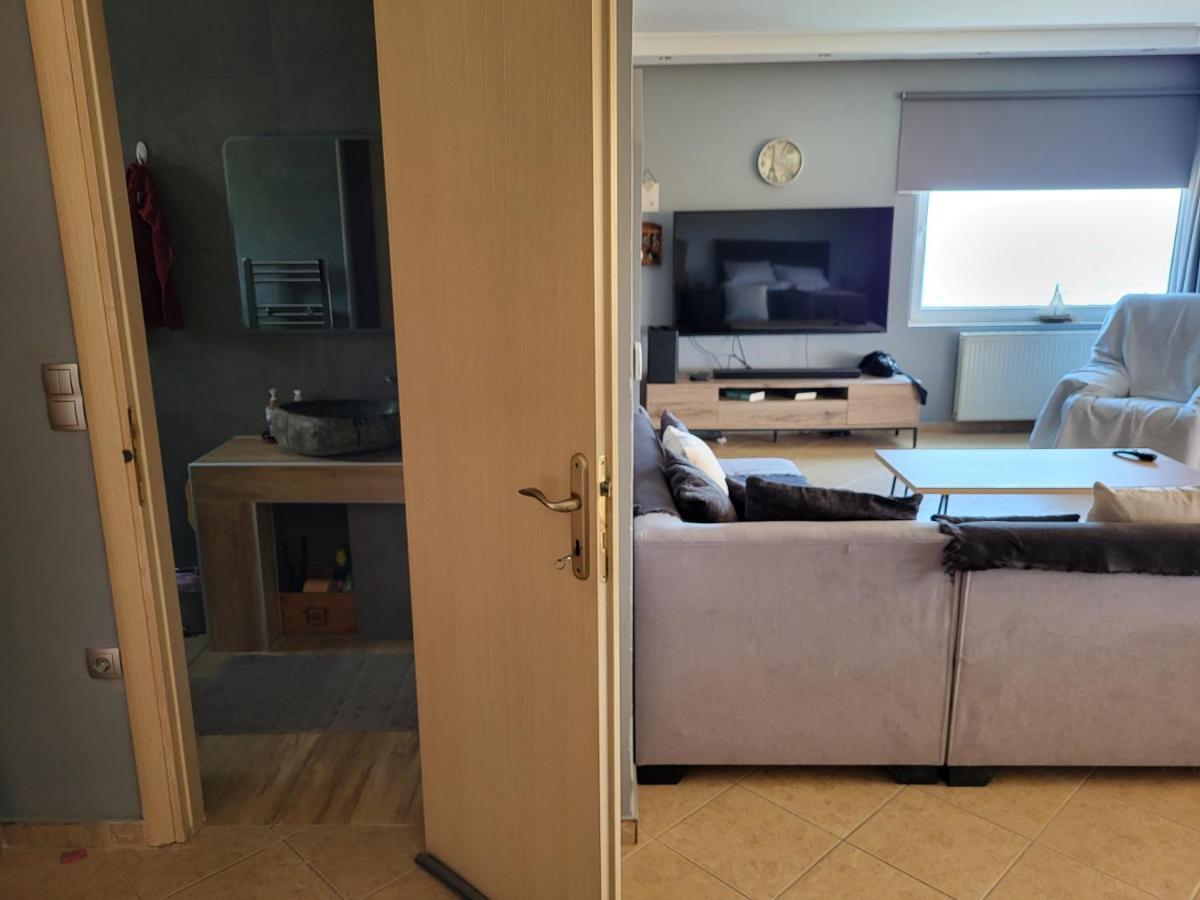 "Stergiou Luxury Apartment 2Nd Floor" Με Κοινη Πισινα Saronida Exteriör bild